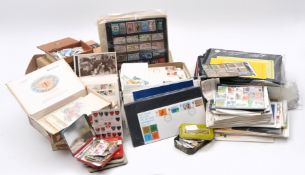 LARGE COLLECTION OF USED FOREIGN STAMPS & AIRMAIL COVERS