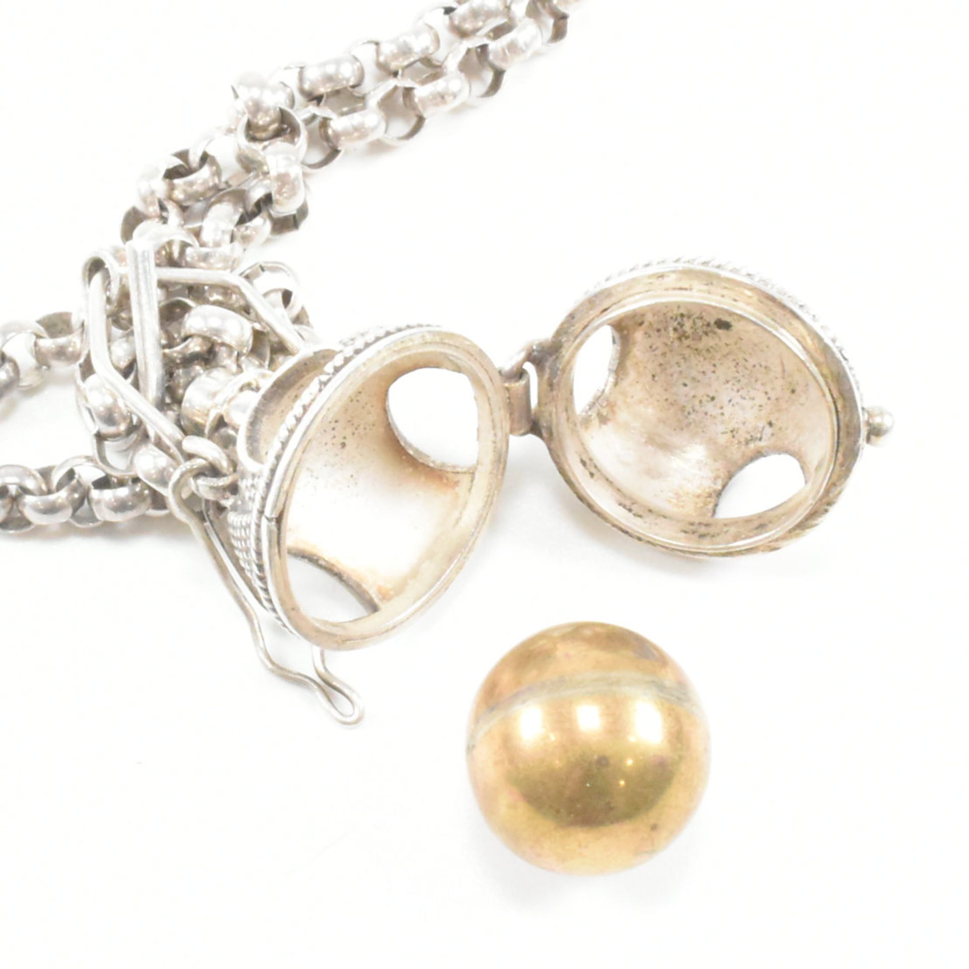 CONTEMPORARY WHITE METAL BELCHER CHAIN & BOLA HARMONY PENDANT - Image 11 of 16