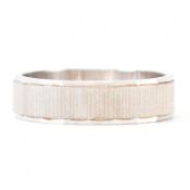 18CT WHITE GOLD TEXTURED BAND RING
