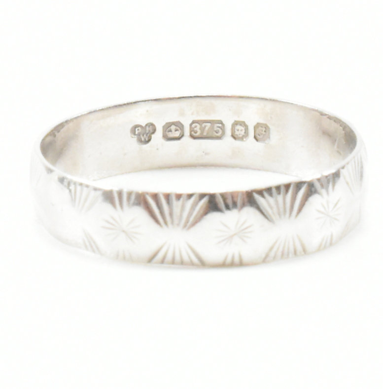 HALLMARKED 9CT WHITE GOLD BAND RING - Image 4 of 9