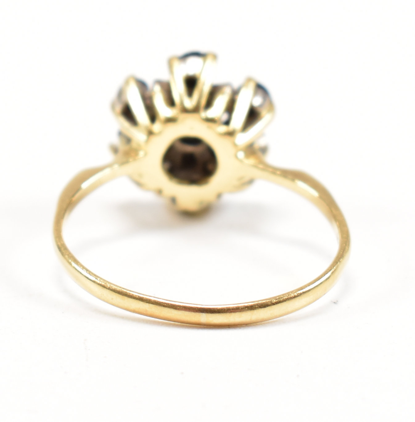 18CT GOLD SAPPHIRE & DIAMOND RING - AF - Image 6 of 8