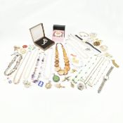 COLLECTION OF ANTIQUE VINTAGE & CONTEMPORARY COSTUME JEWELLERY