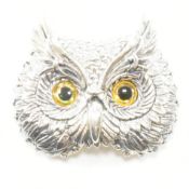 STERLING SILVER BROOCH PIN IN THE FORM OF AN OWL