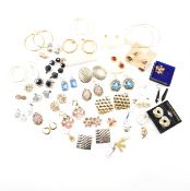 COLLECTION OF VINTAGE & MODERN COSTUME JEWELLERY EARRINGS