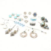 COLLECTION OF ASSORTED SILVER & WHITE METAL JEWELLERY