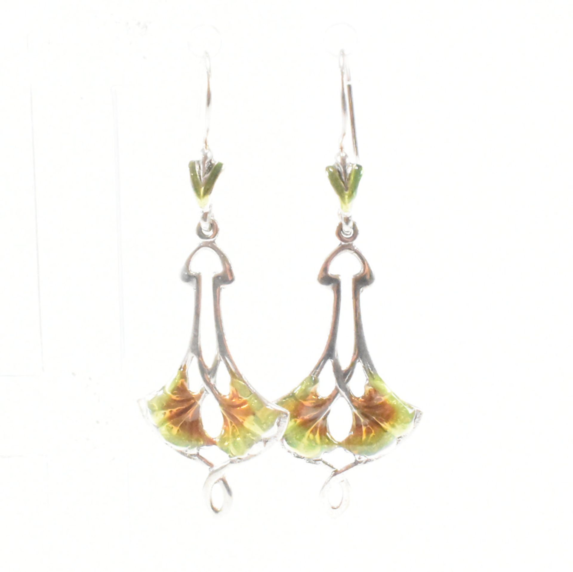 PAIR OF ART NOUVEAU STYLE SILVER & ENAMEL PENDANT EARRINGS - Image 2 of 5