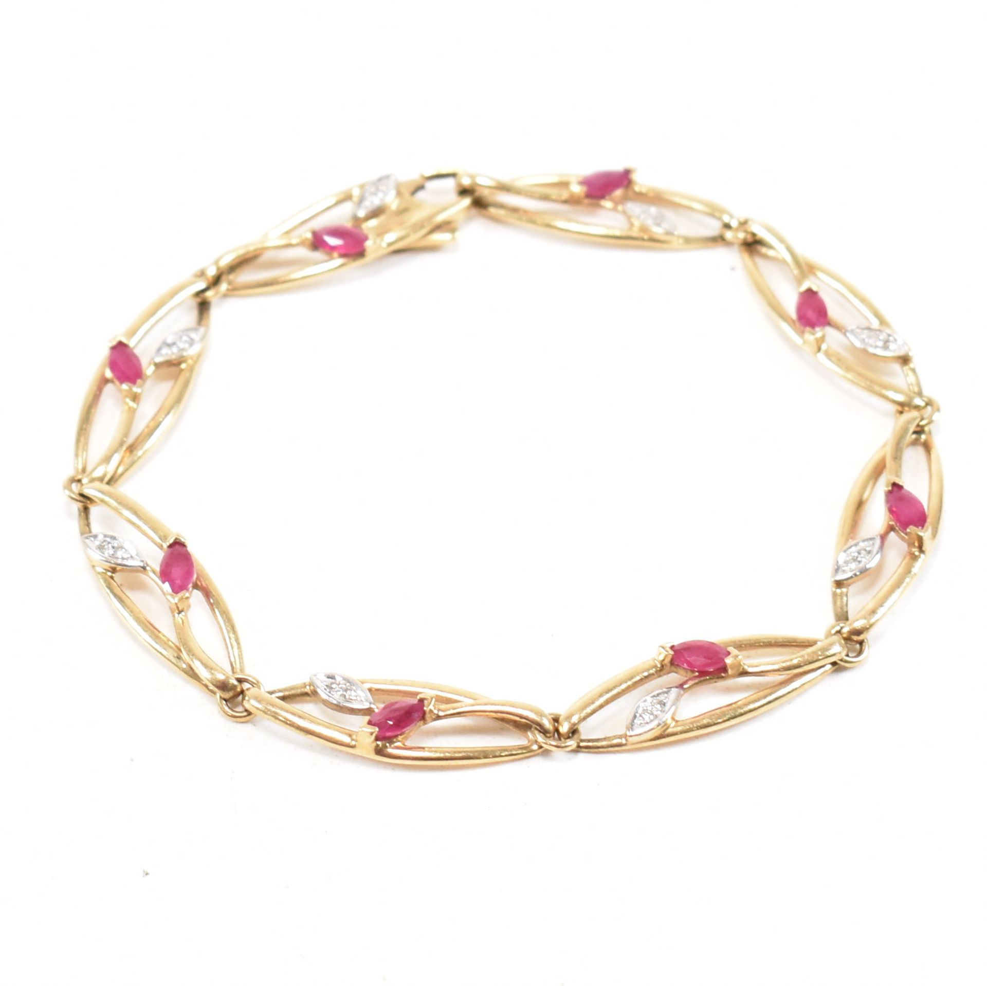 VINTAGE 9CT GOLD RUBY & DIAMOND CHAIN BRACELET