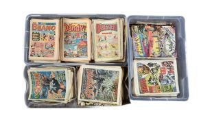 COMICS - LARGE COLLECTION OF VINTAGE COMIC BOOK MAGAZINES