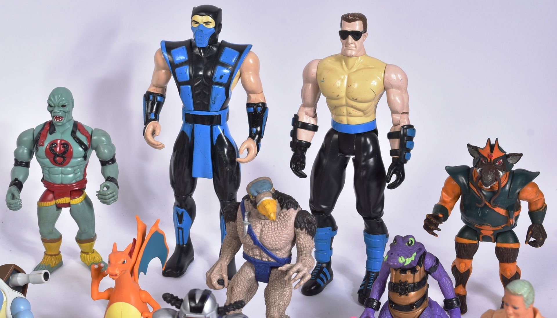 ACTION FIGURES - ASSORTED VINTAGE ACTION FIGURES - Image 2 of 5