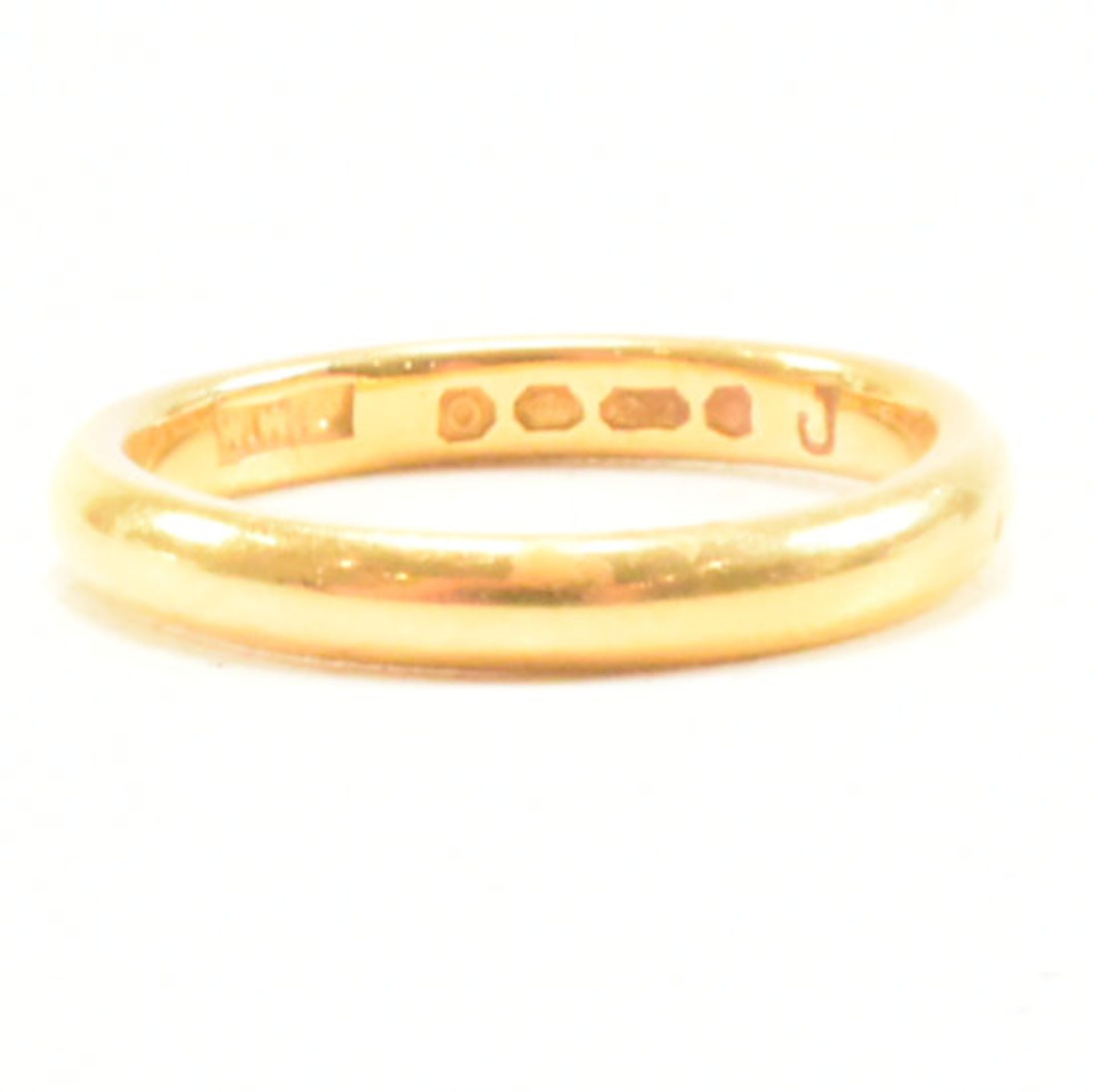 HALLMARKED 22CT GOLD BAND RING - Image 4 of 8