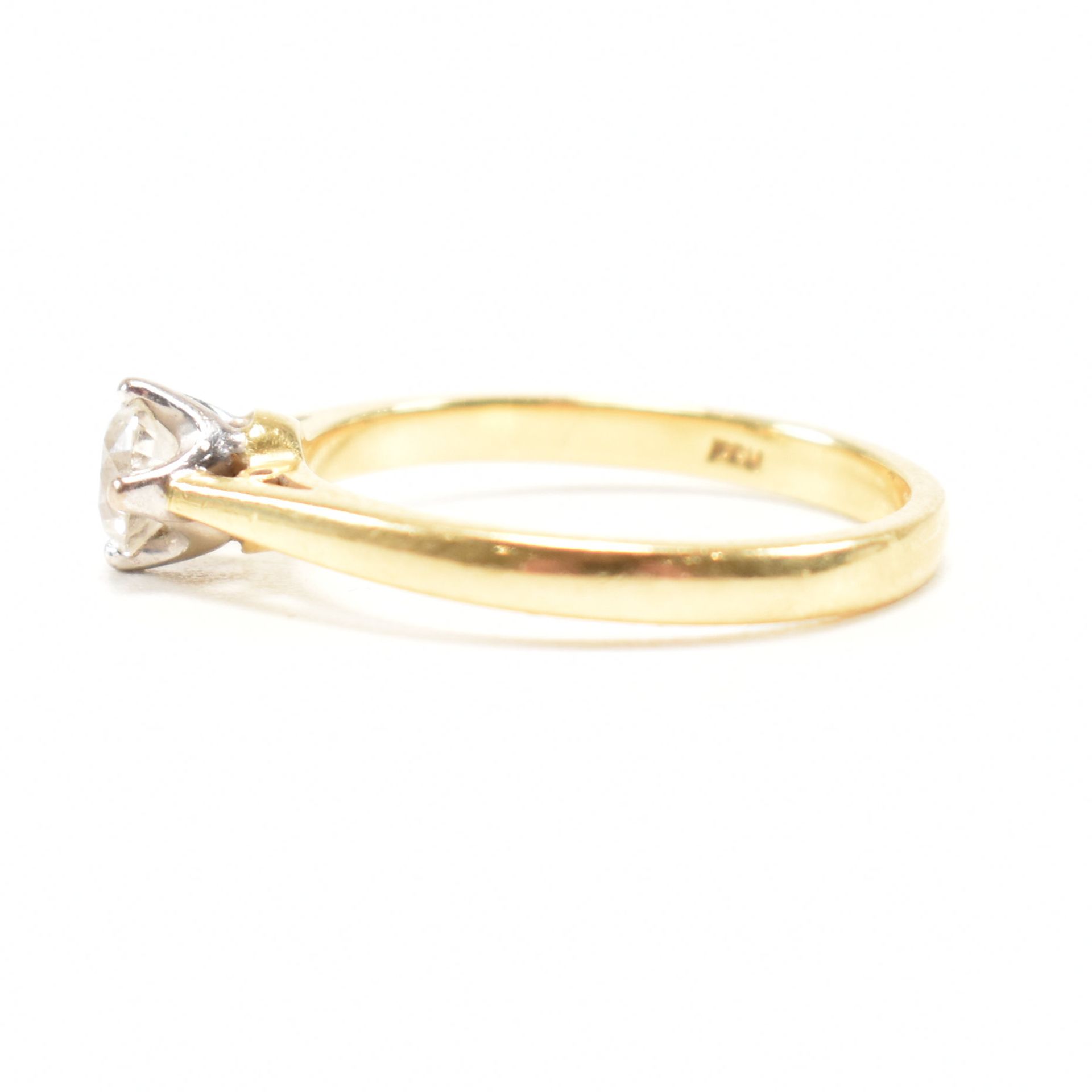 HALLMARKED 9CT GOLD & DIAMOND SOLITAIRE RING - Image 3 of 8