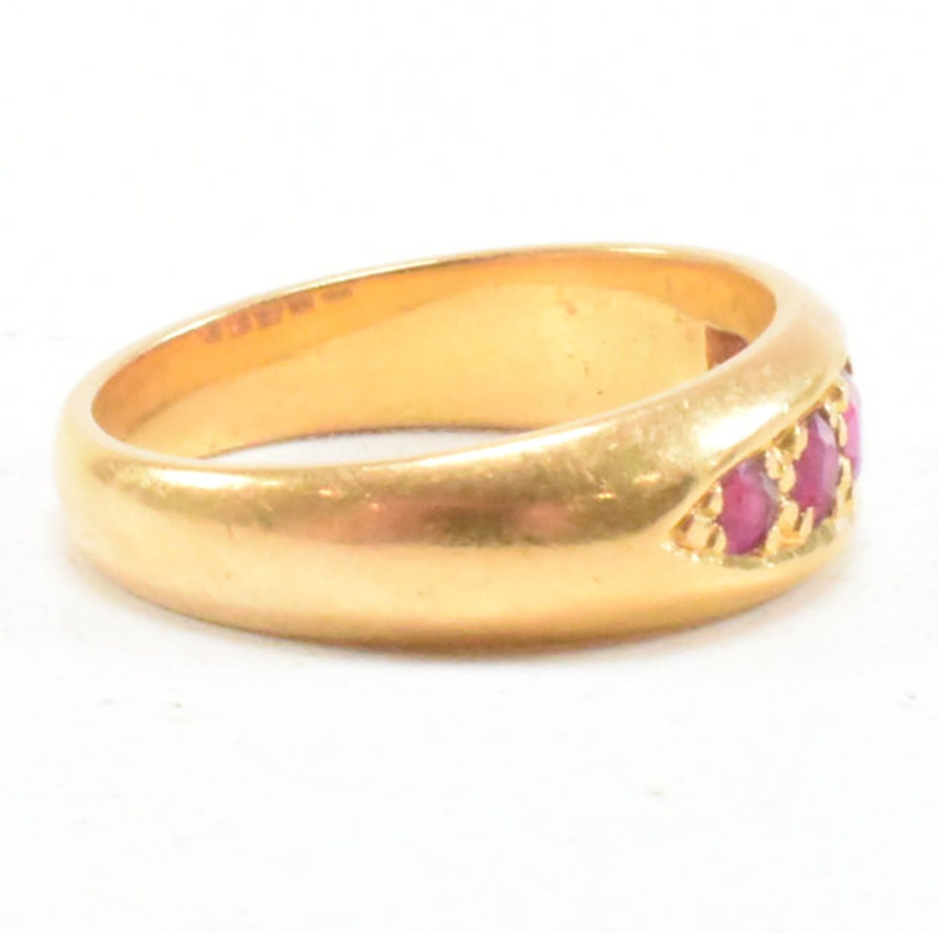 GOLD & RUBY FIVE STONE RING - Image 4 of 7