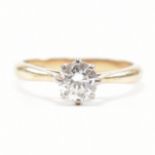 18CT GOLD & DIAMOND SOLITAIRE RING