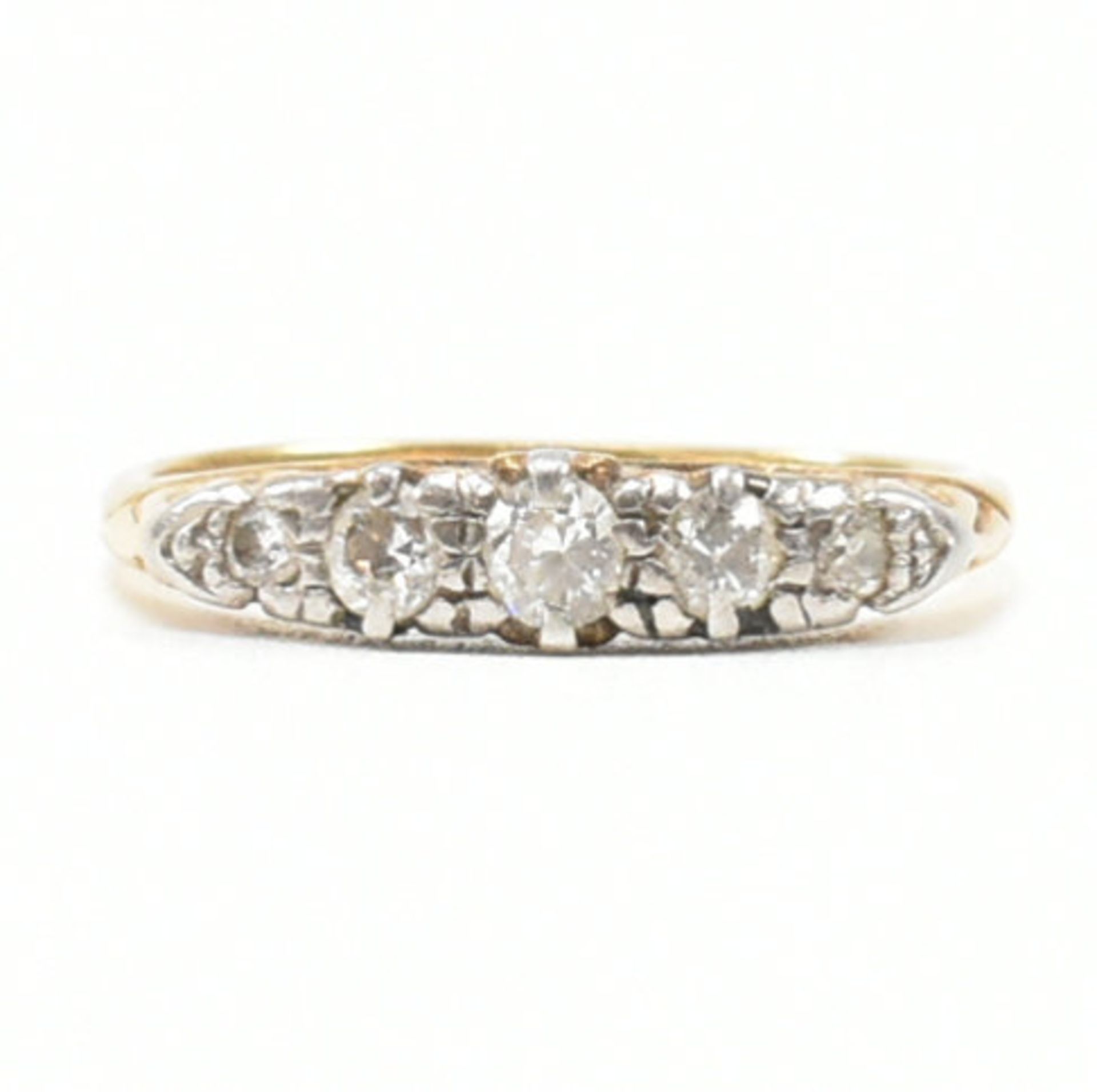 18CT GOLD & DIAMOND FIVE STONE RING - Image 10 of 12