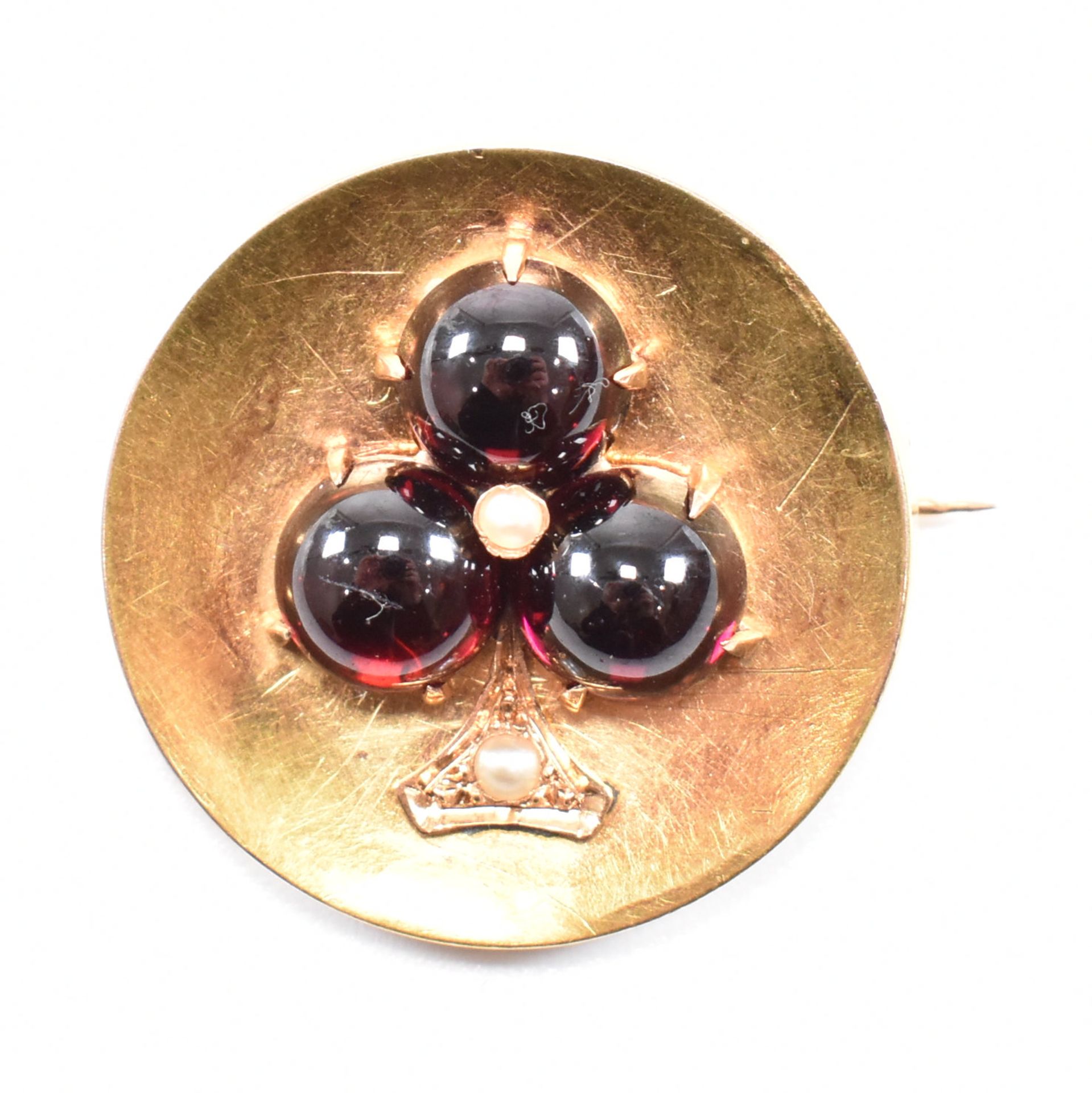 FRENCH 18CT GOLD GARNET & PEARL SHAMROCK BROOCH PIN