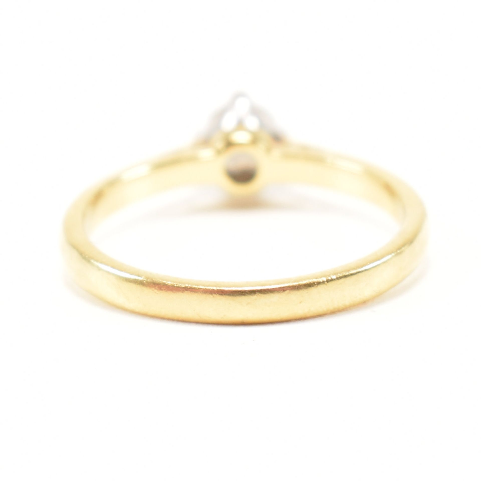 HALLMARKED 9CT GOLD & DIAMOND SOLITAIRE RING - Image 6 of 8