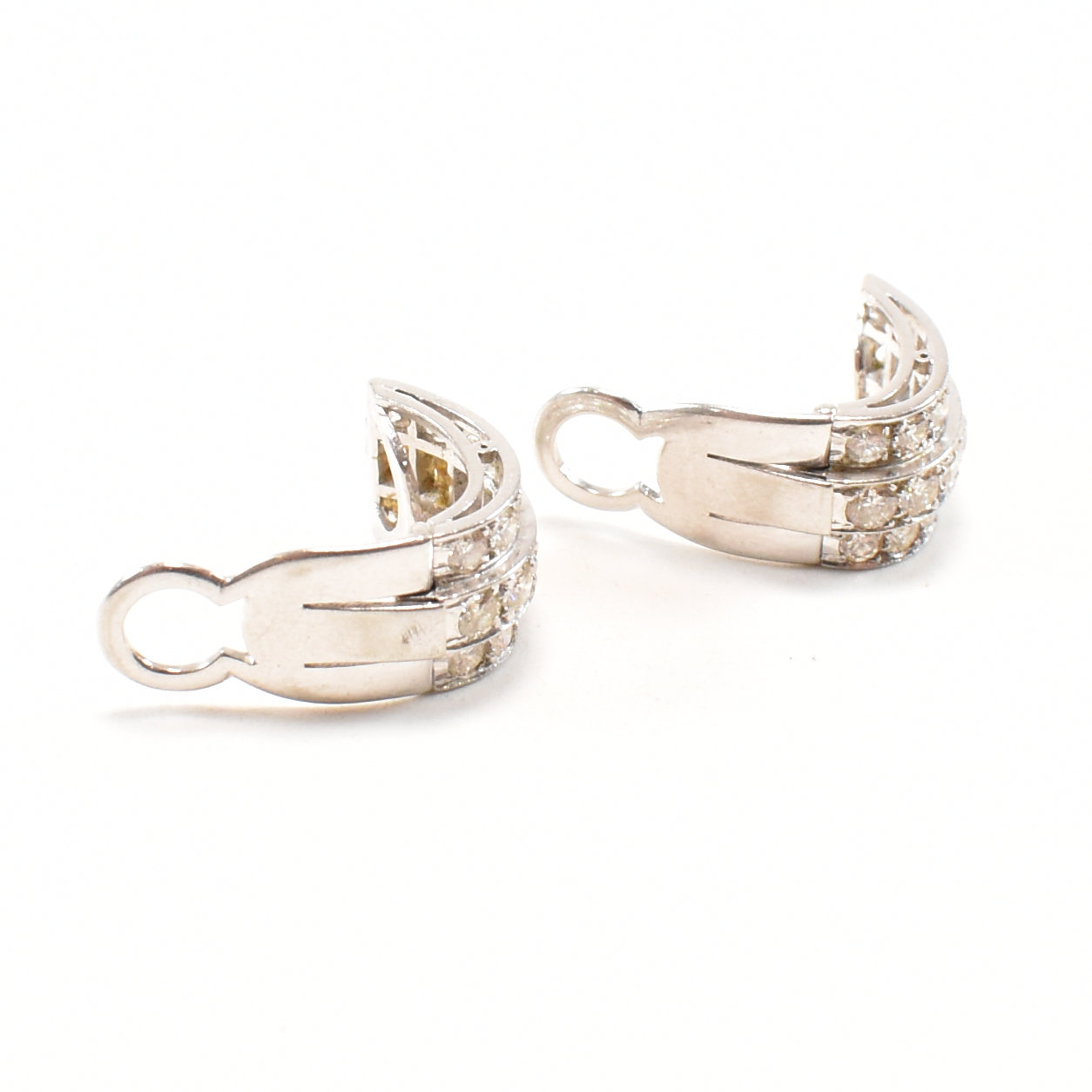 PAIR OF ART DECO 18CT WHITE GOLD & DIAMONDS EAR CLIPS - Image 8 of 8