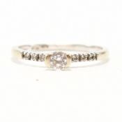VINTAGE 9CT WHITE GOLD & CUBIC ZIRCONIA ENGAGEMENT STYLE RING