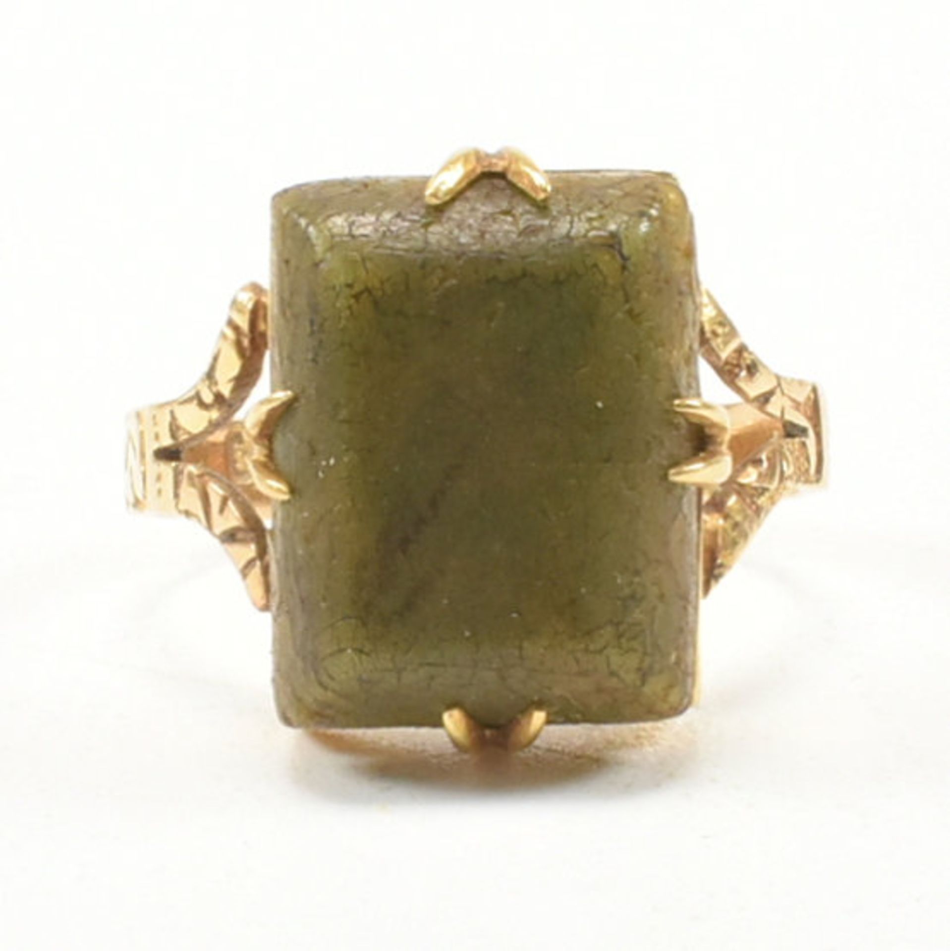 HALLMARKED 18CT GOLD VICTORIAN GREEN STONE RING - Bild 2 aus 8