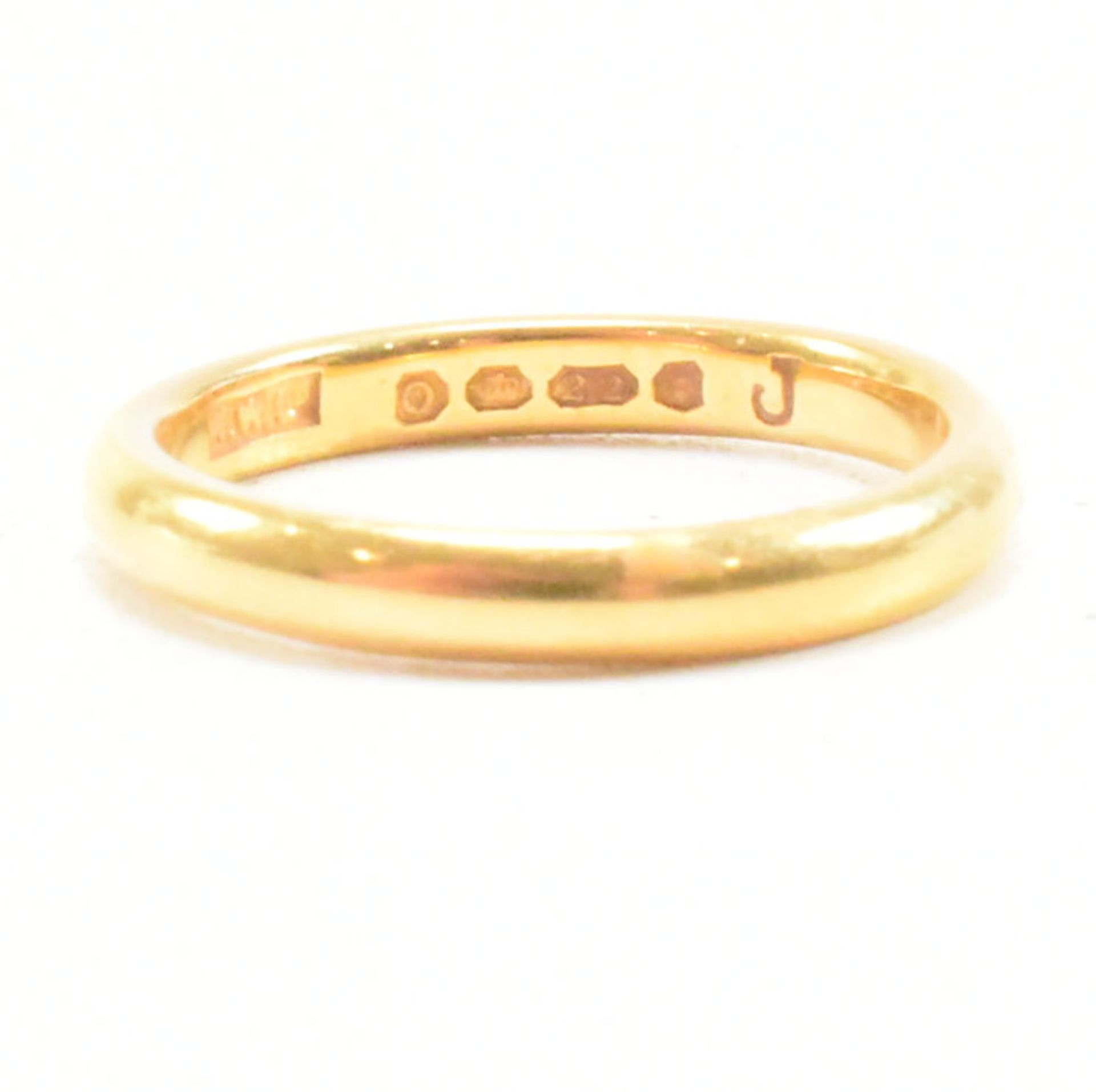 HALLMARKED 22CT GOLD BAND RING - Image 6 of 8