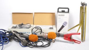 COLLECTION OF CONTEMPORARY MUSICAL AUDIO MICROPHONES