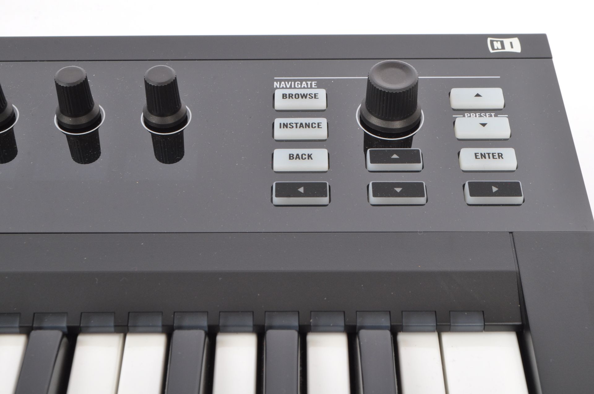 CONTEMPORARY KOMPLETE CONTROL NATIVE INSTRUMENTS KEYBOARD - Image 4 of 8