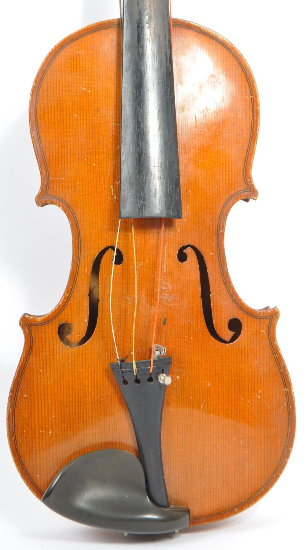 EARLY 20TH CENTURY GERMAN VIOLIN LABELLED D.R.G.M 728940 - Image 3 of 10