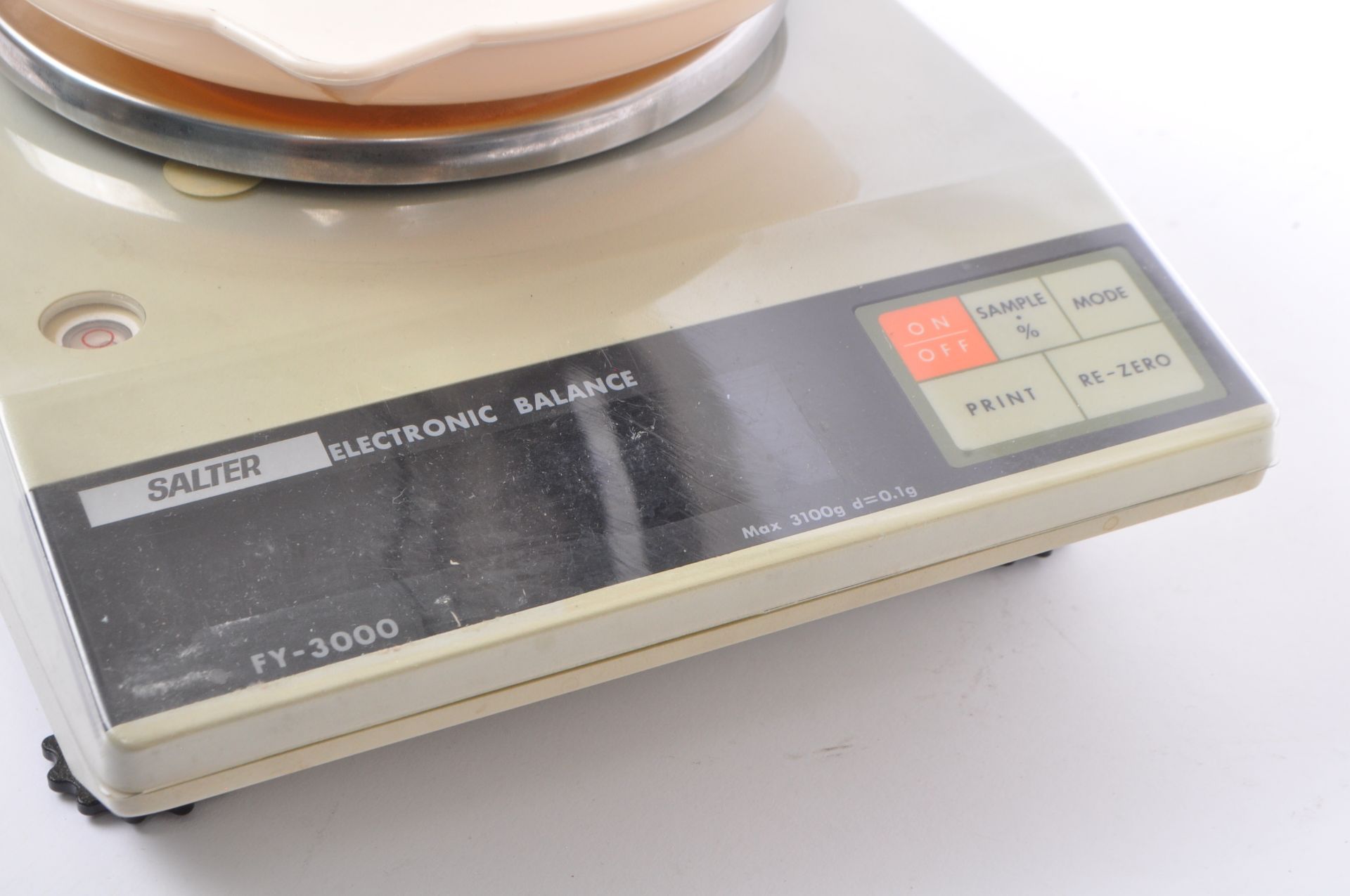 A&D SALTER PROFESSIONAL PRECISION ELECTRONIC SCALES - Image 4 of 6