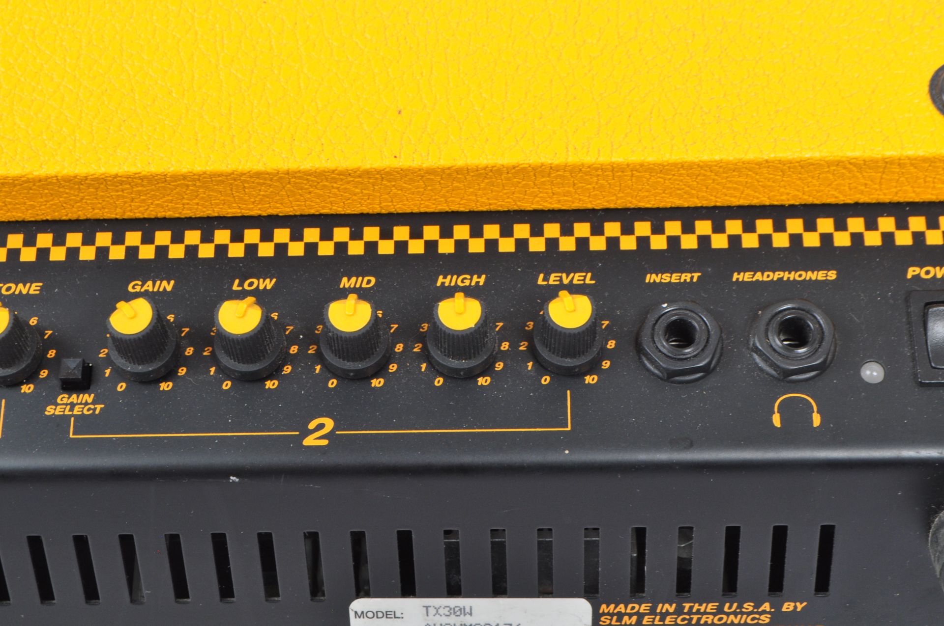CONTEMPORARY AUDIO GUITAR TAXI TX30W AMPLIFIER BY CRATE - Image 5 of 7