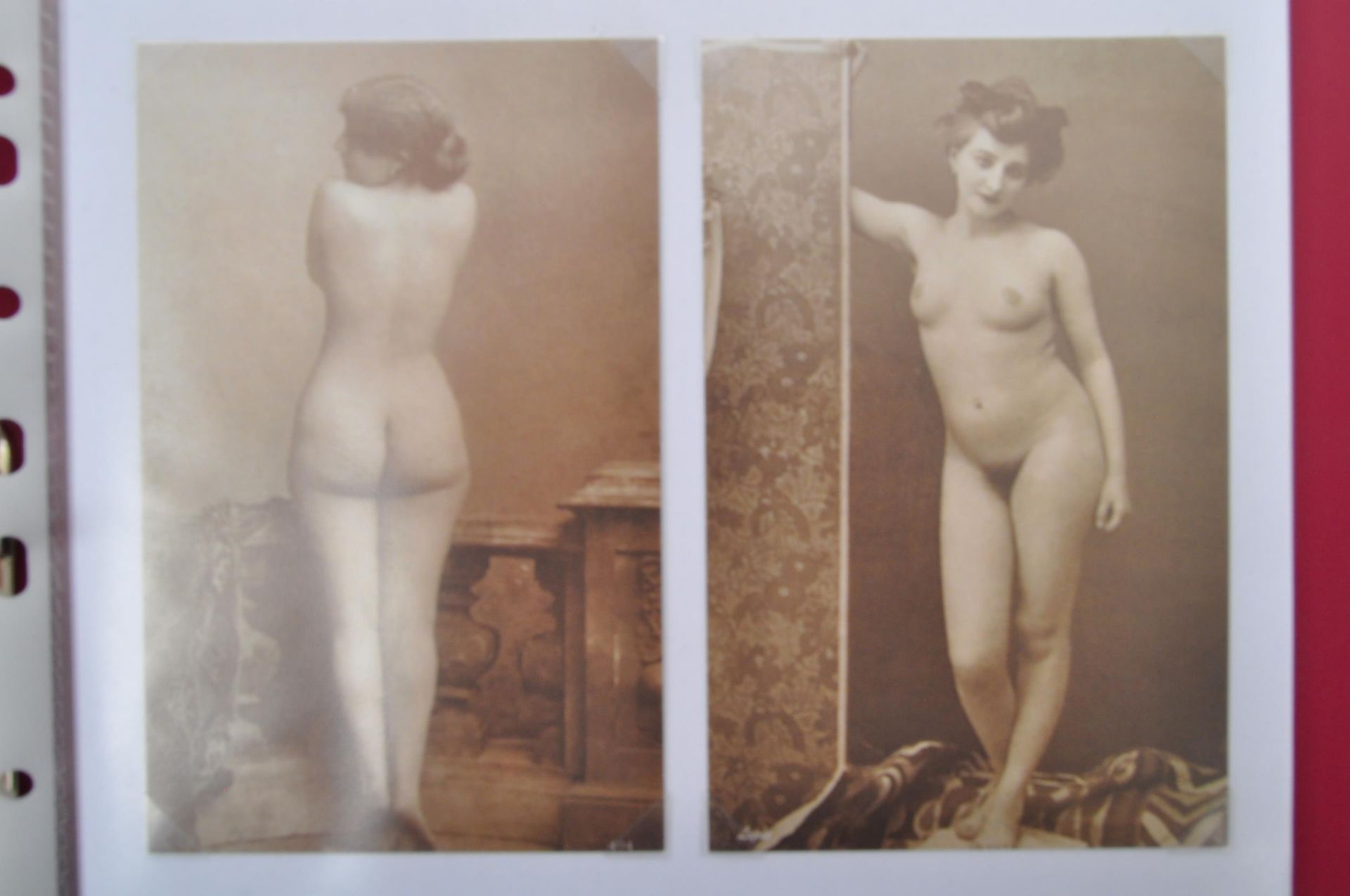 COLLECTION OF 20TH CENTURY FRENCH EROTIC NUDE POSTCARDS - Image 6 of 7