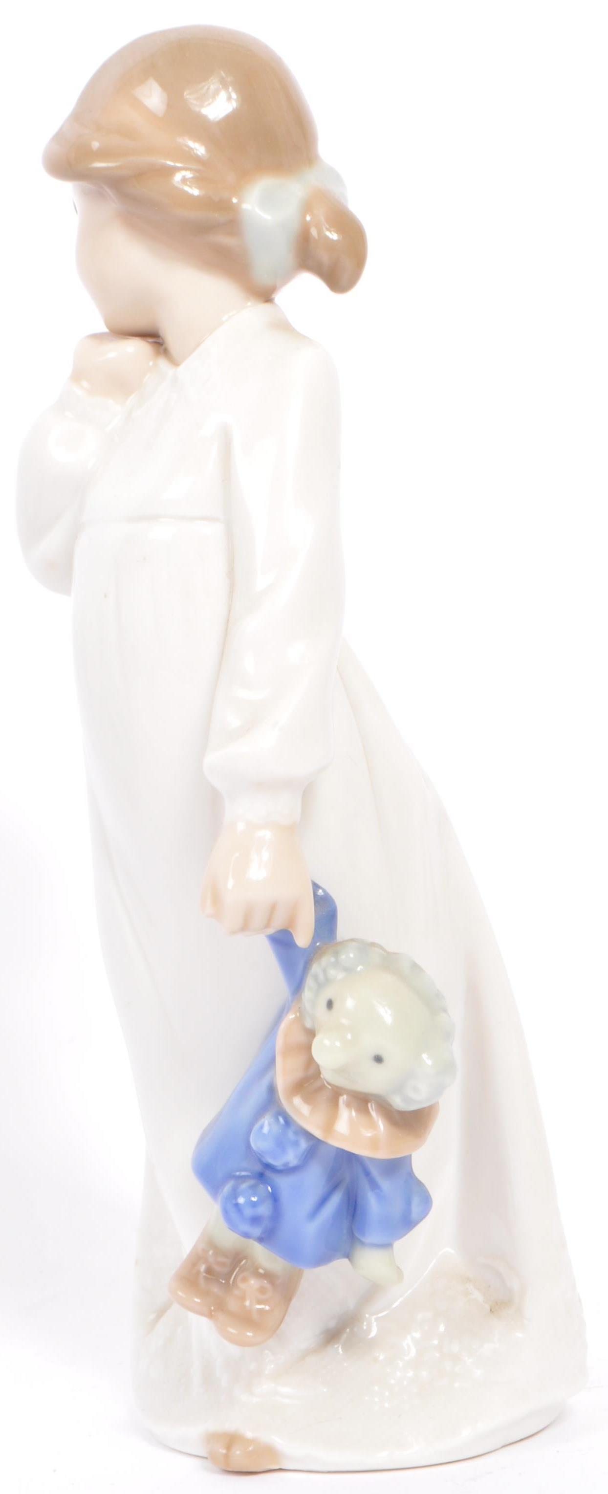 NAO FOR LLADRO - TABLEWARE PORCELAIN CHINA FIGURINES - Image 4 of 10