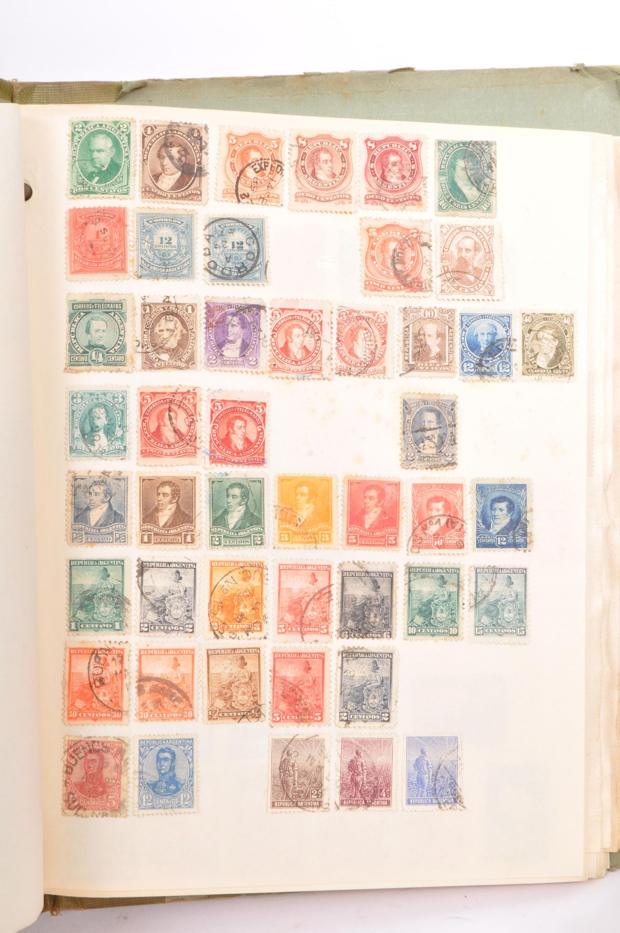 STAMP ALBUMS - COLLECTION OF FIVE ALBUMS OF WORLD STAMPS - Bild 7 aus 8