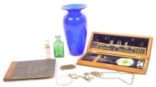 A COLLECTION OF EARLY TO LATE 20TH CENTURY COLLECTABLES CURIOS