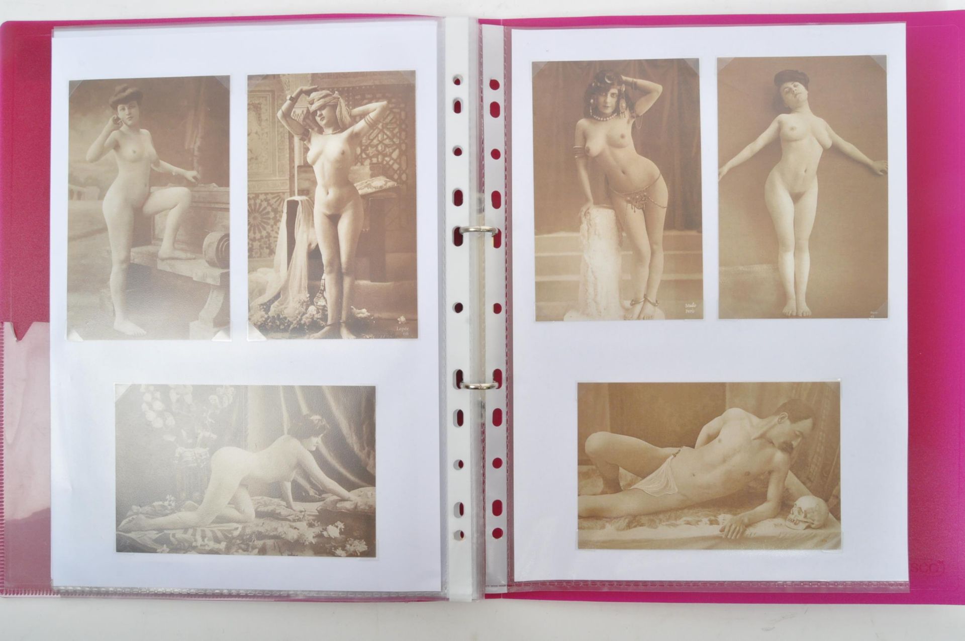 COLLECTION OF 20TH CENTURY FRENCH EROTIC NUDE POSTCARDS - Image 4 of 7