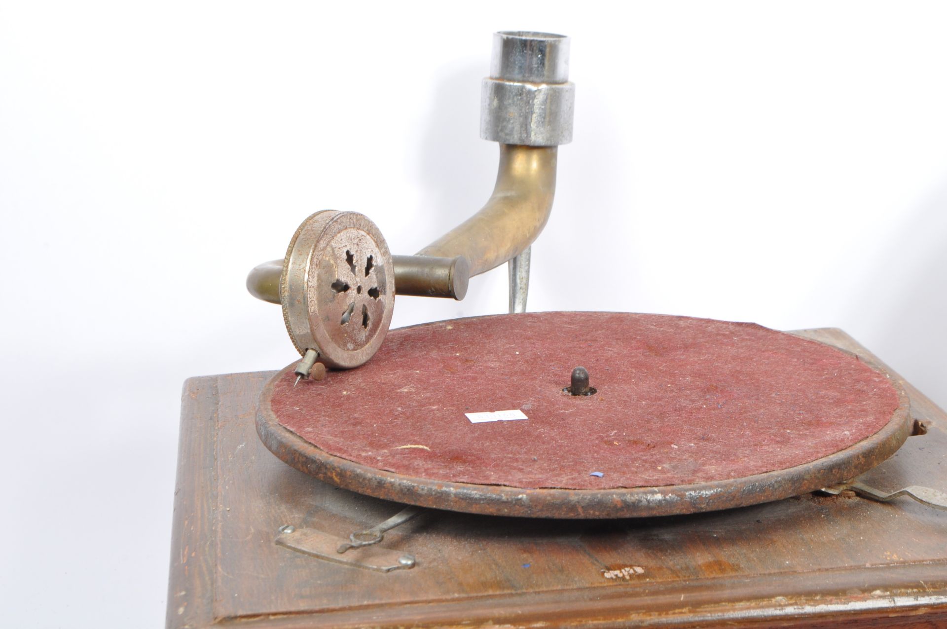 TWO EARLY 20TH CENTURY GRAMOPHONES WITH HORNS - DULCEPHONE - Image 3 of 11