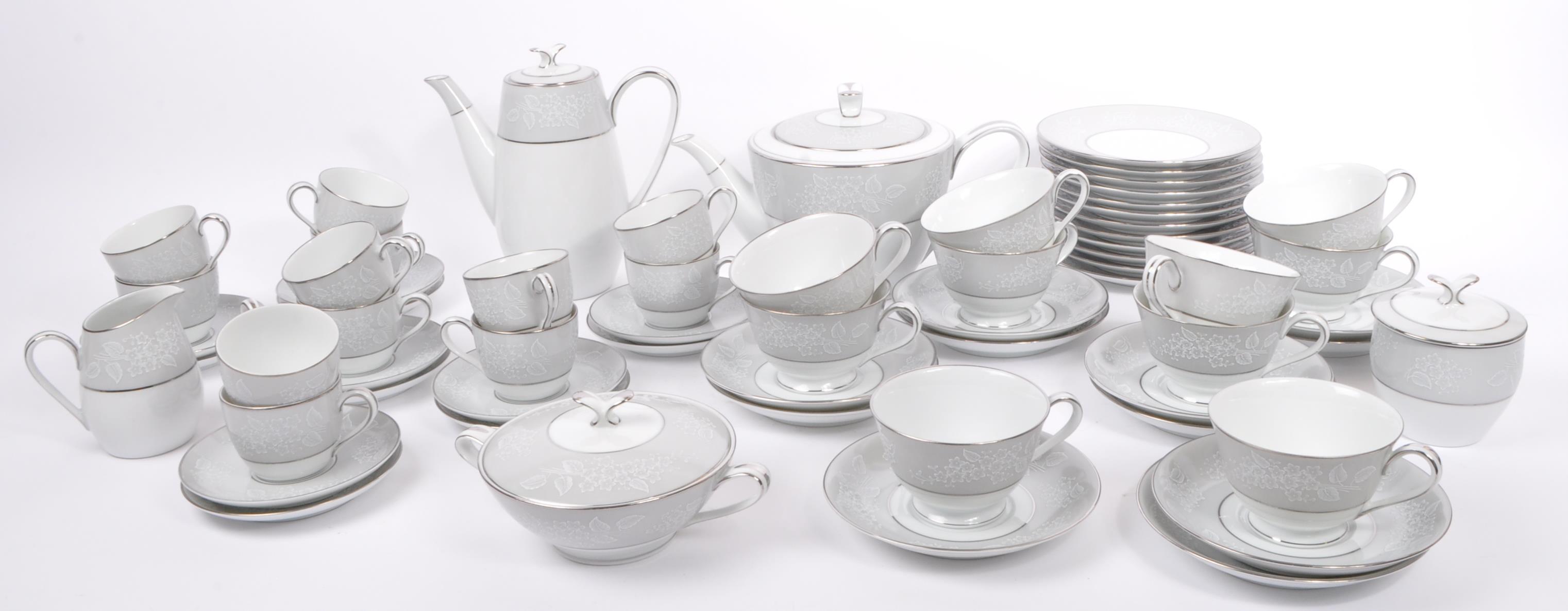 EXTENSIVE VINTAGE DAMASK PATTERN TEA SERVICE BY NORITAKE