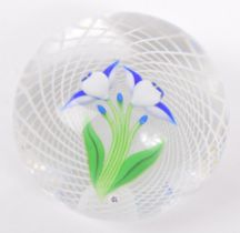 1975 BACCARAT FRENCH GLASS LAMPWORK PAPERWEIGHT
