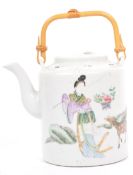 19TH CENTURY CHINESE PORCELAIN TEAPOT - HAND PAINTED