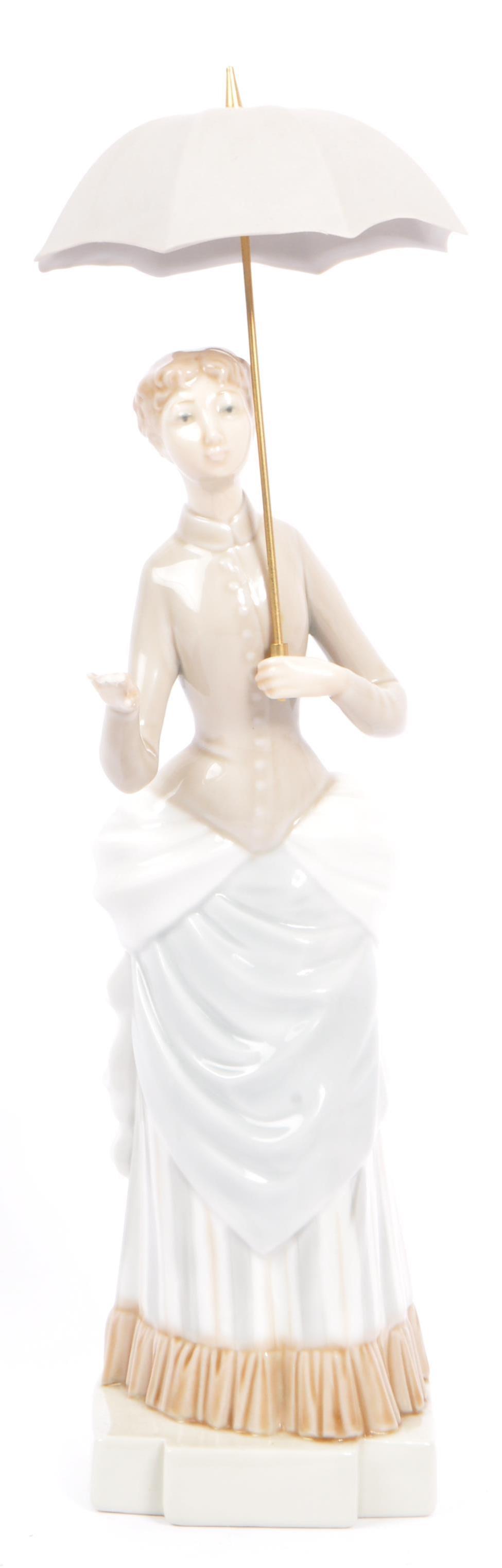 NAO FOR LLADRO - SPANISH PORCELAIN TABLEWARE FIGURES - Image 6 of 8