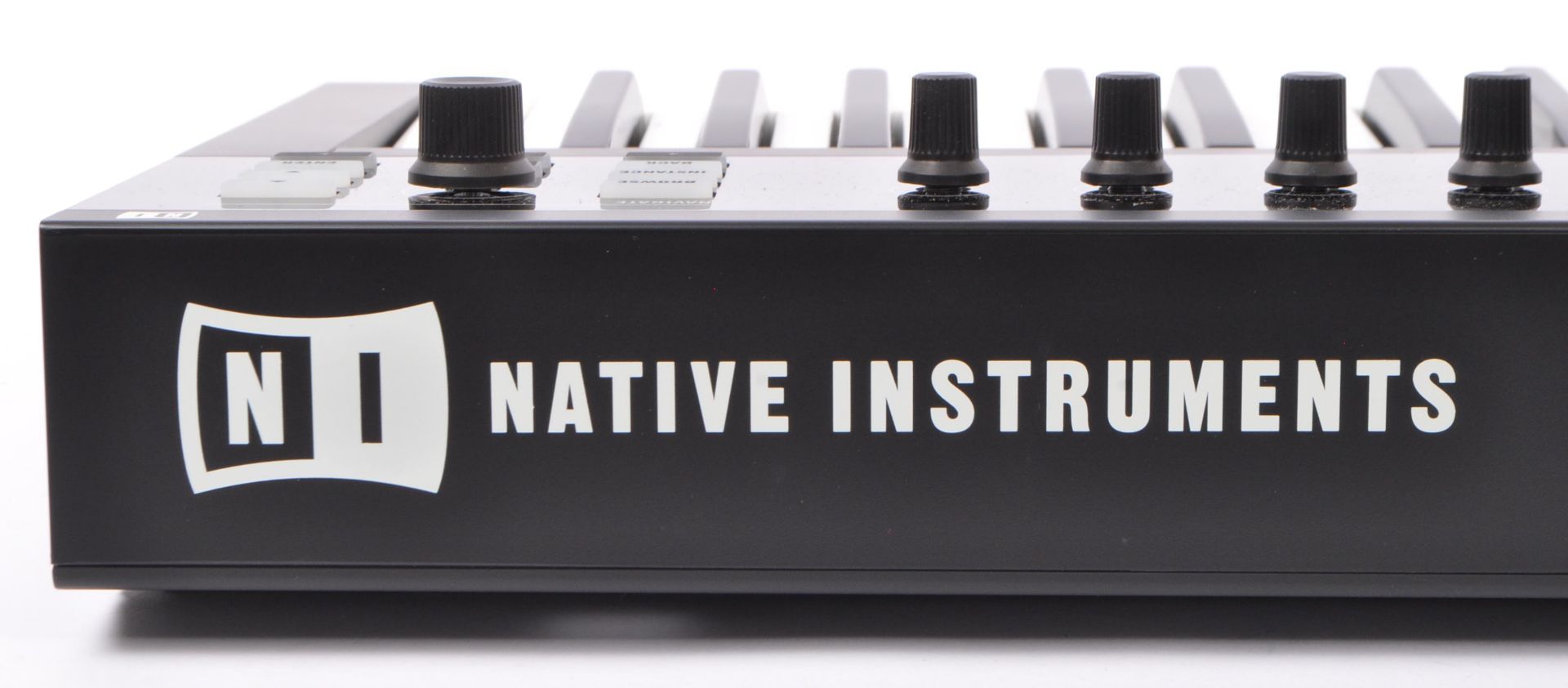 CONTEMPORARY KOMPLETE CONTROL NATIVE INSTRUMENTS KEYBOARD - Image 7 of 8