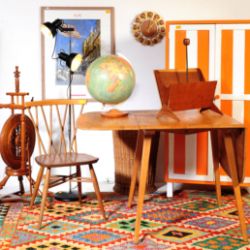 Antiques & Collectables - Furniture & Decorative Interiors