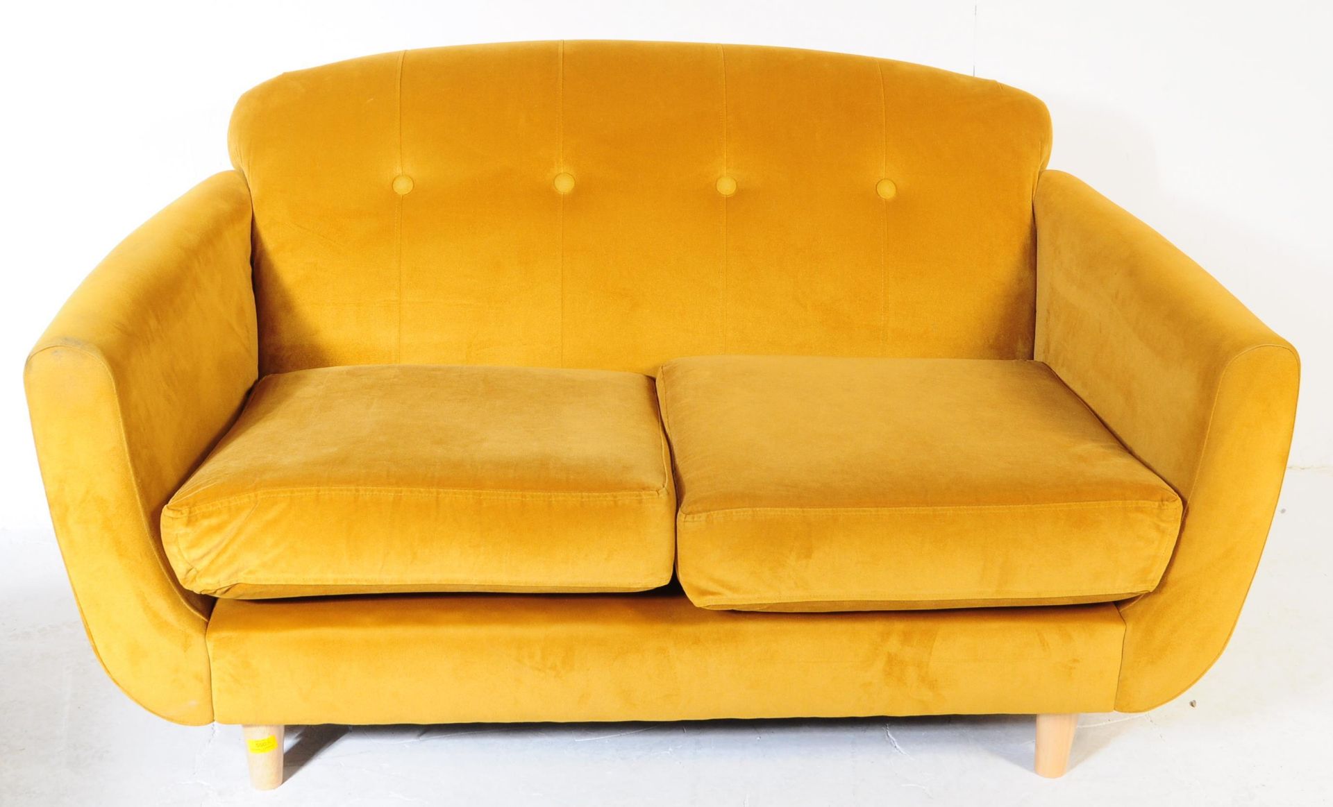 CONTEMPORARY MUSTARD YELLOW TWO SEATER SOFA - Image 3 of 6