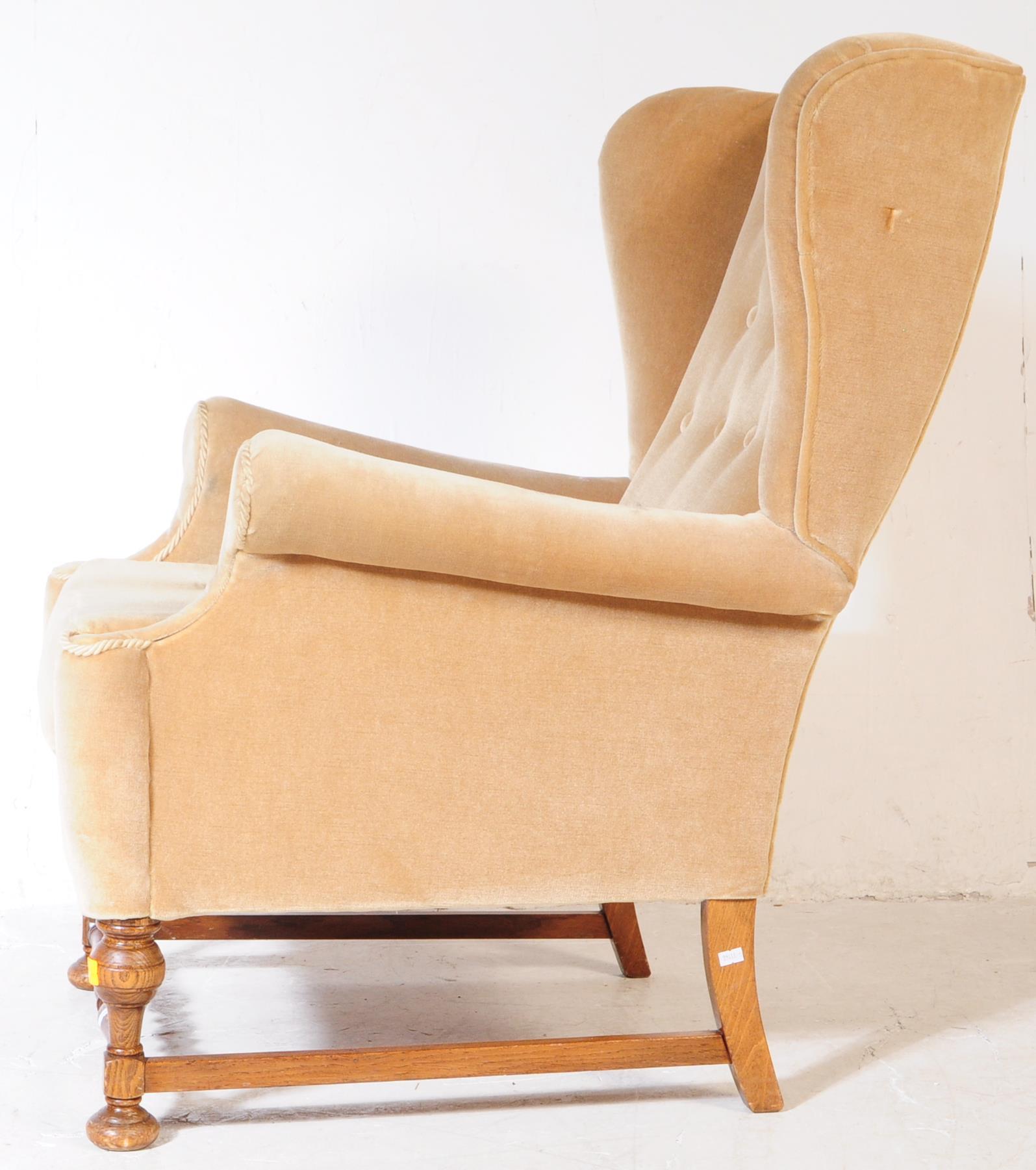 VINTAGE 20TH CENTURY OAK WING BACK ARMCHAIR - Image 3 of 4
