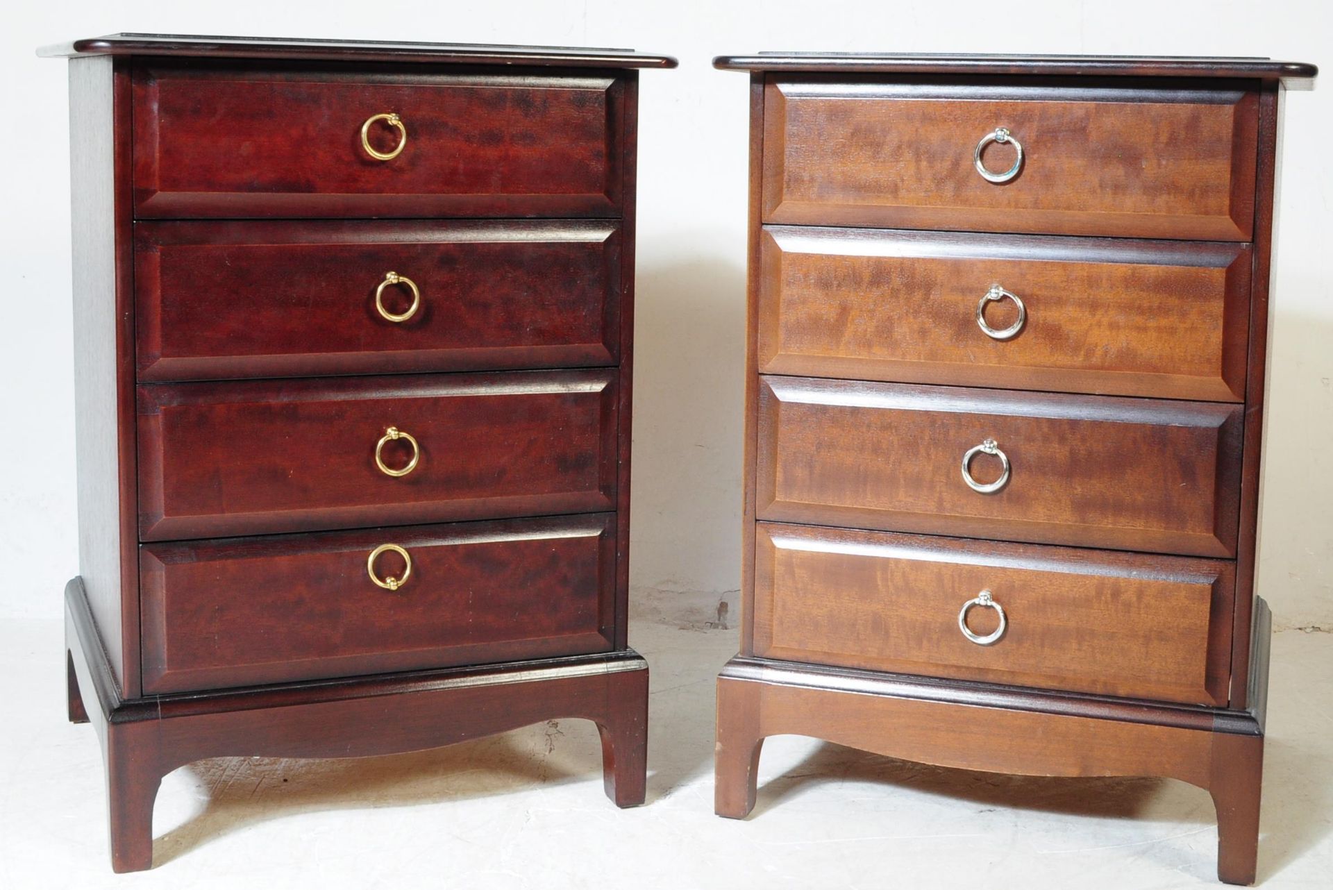 STAG FURNITURE MINSTREL PAIR OF BEDSIDE CHESTS OF DRAWERS