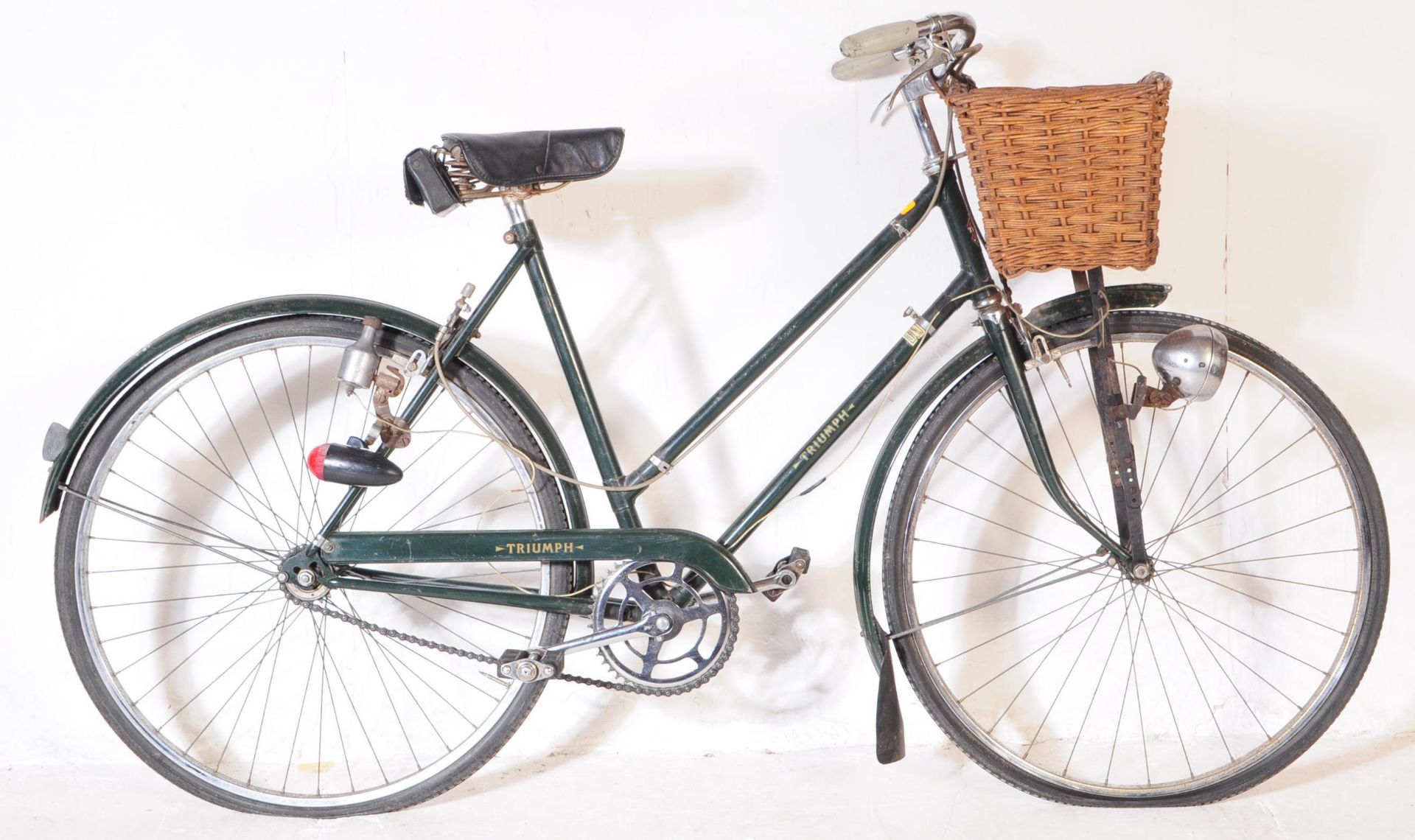 TRIUMPH CYCLE COMPANY - MID 20TH CENTURY BICYCLE BIKE