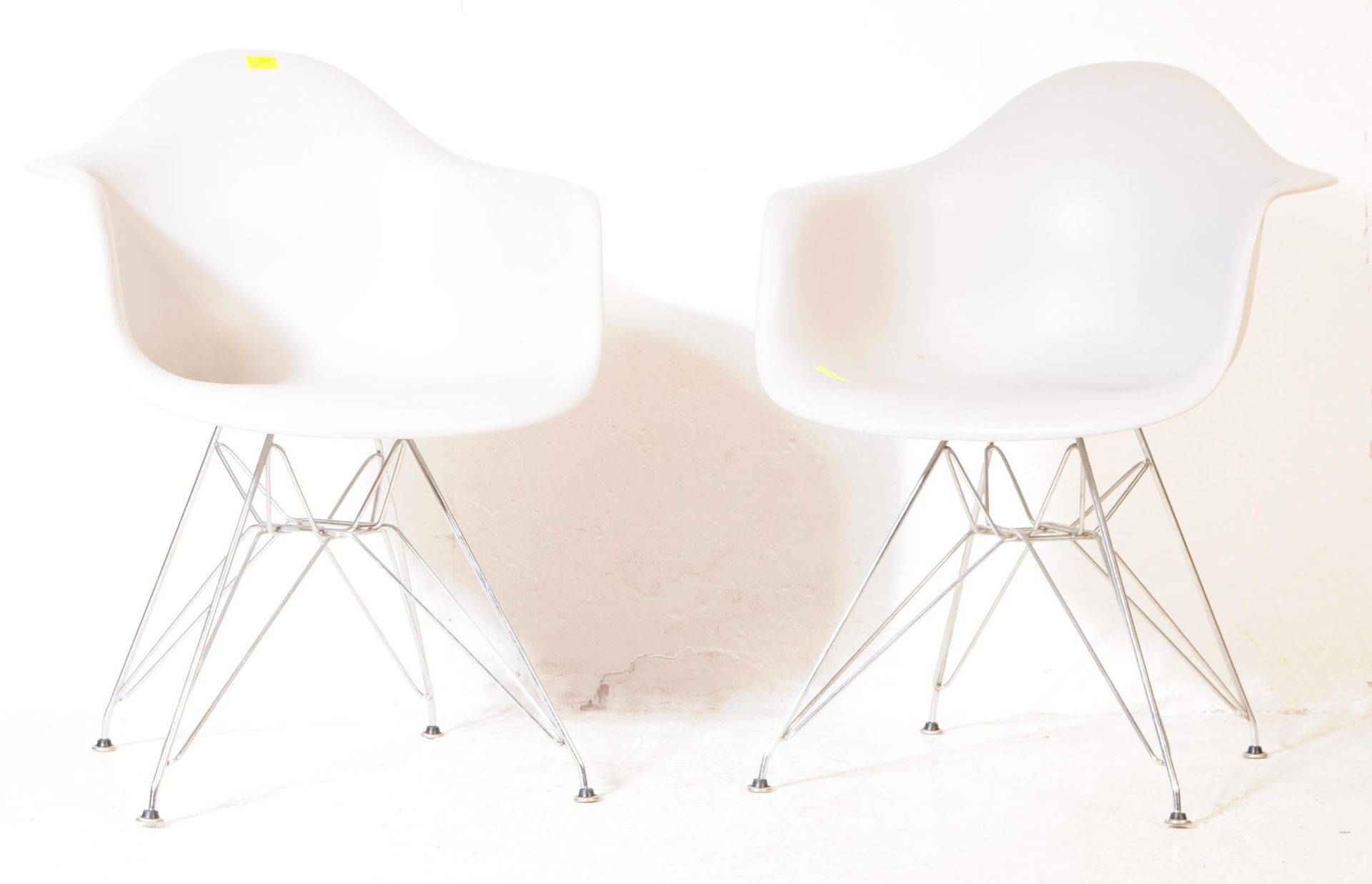 PAIR OF 20TH CENTURY EIFFEL EAMES STYLE DINING CHAIR