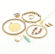 COLLECTION OF ASSORTED GOLD TONE SILVER JEWELLERY