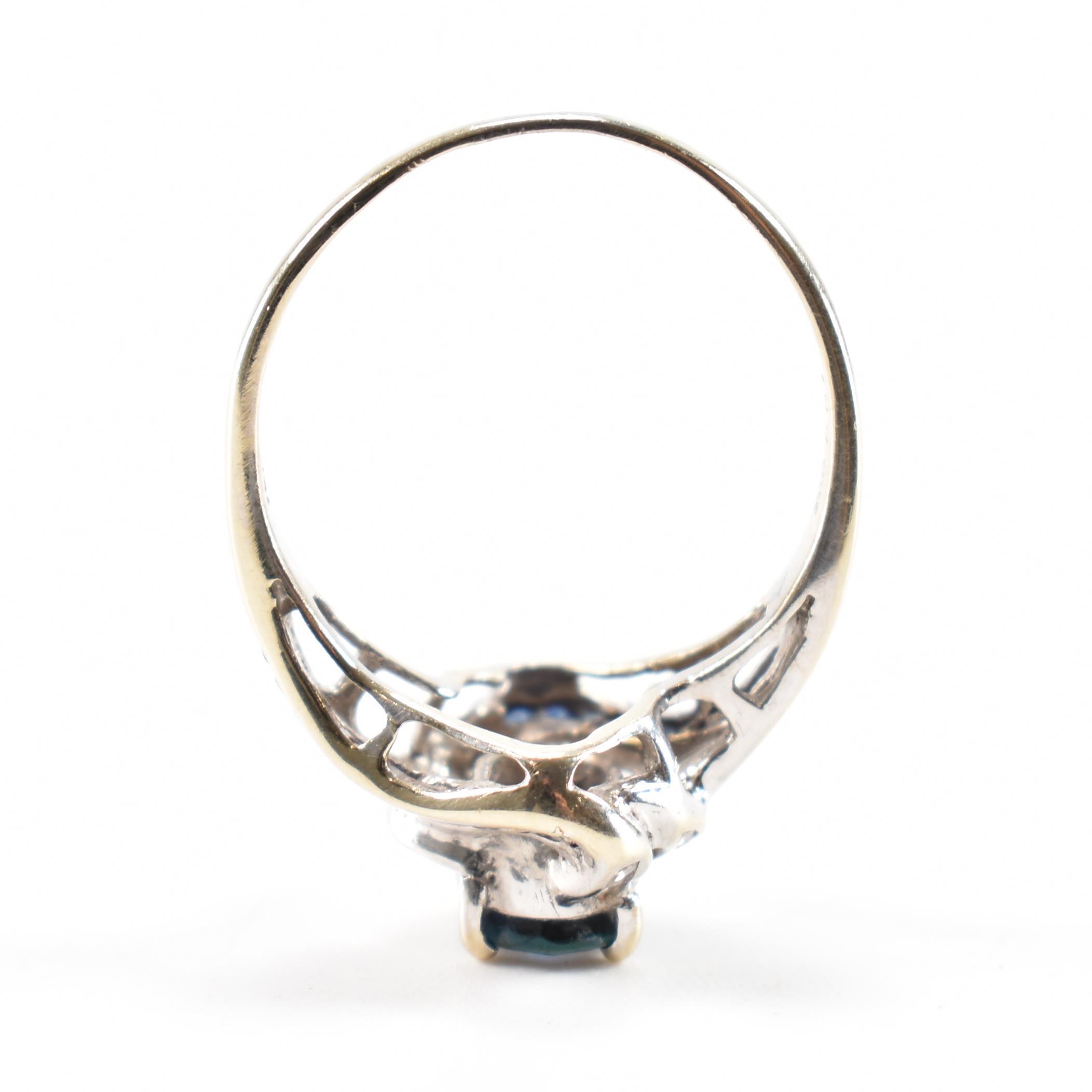 WHITE GOLD SAPPHIRE & DIAMOND CROSSOVER RING - Image 8 of 11
