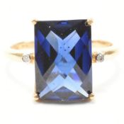VINTAGE 9CT GOLD SYNTHETIC SAPPHIRE & DIAMOND DRESS RING