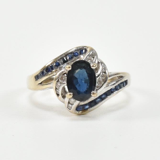 WHITE GOLD SAPPHIRE & DIAMOND CROSSOVER RING - Image 10 of 11
